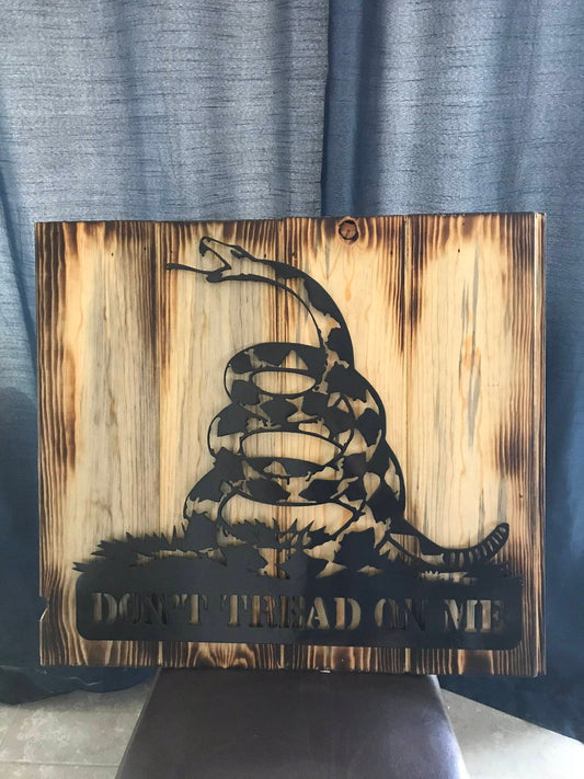 Don't Tread on Me metal wall sign