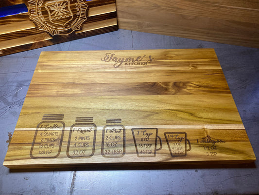 Measuring Cup Cutting Board, charcuterie serving tray - gift new homeowner, personalized with name